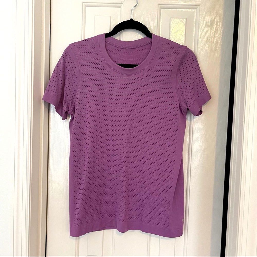 Lululemon breathable tee